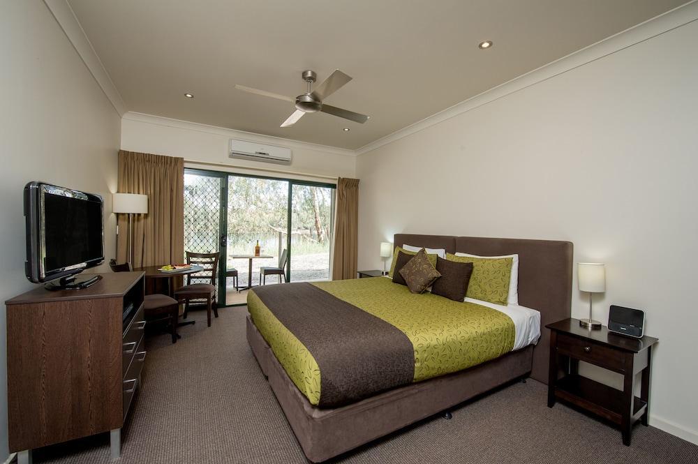 Clare Country Club Hotel Exterior foto