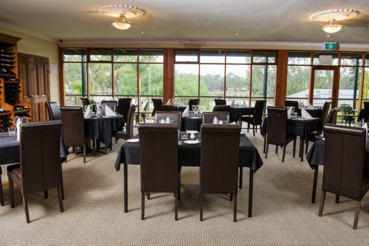 Clare Country Club Hotel Exterior foto