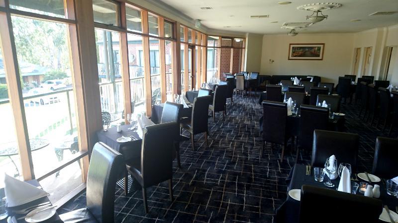 Clare Country Club Hotel Exterior foto